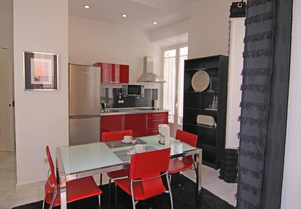 Living Sevilla Apartments Catedral — Photos 3